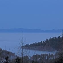 Hornádska kotlina vysietená mesačným svitom a ponorená do hmly